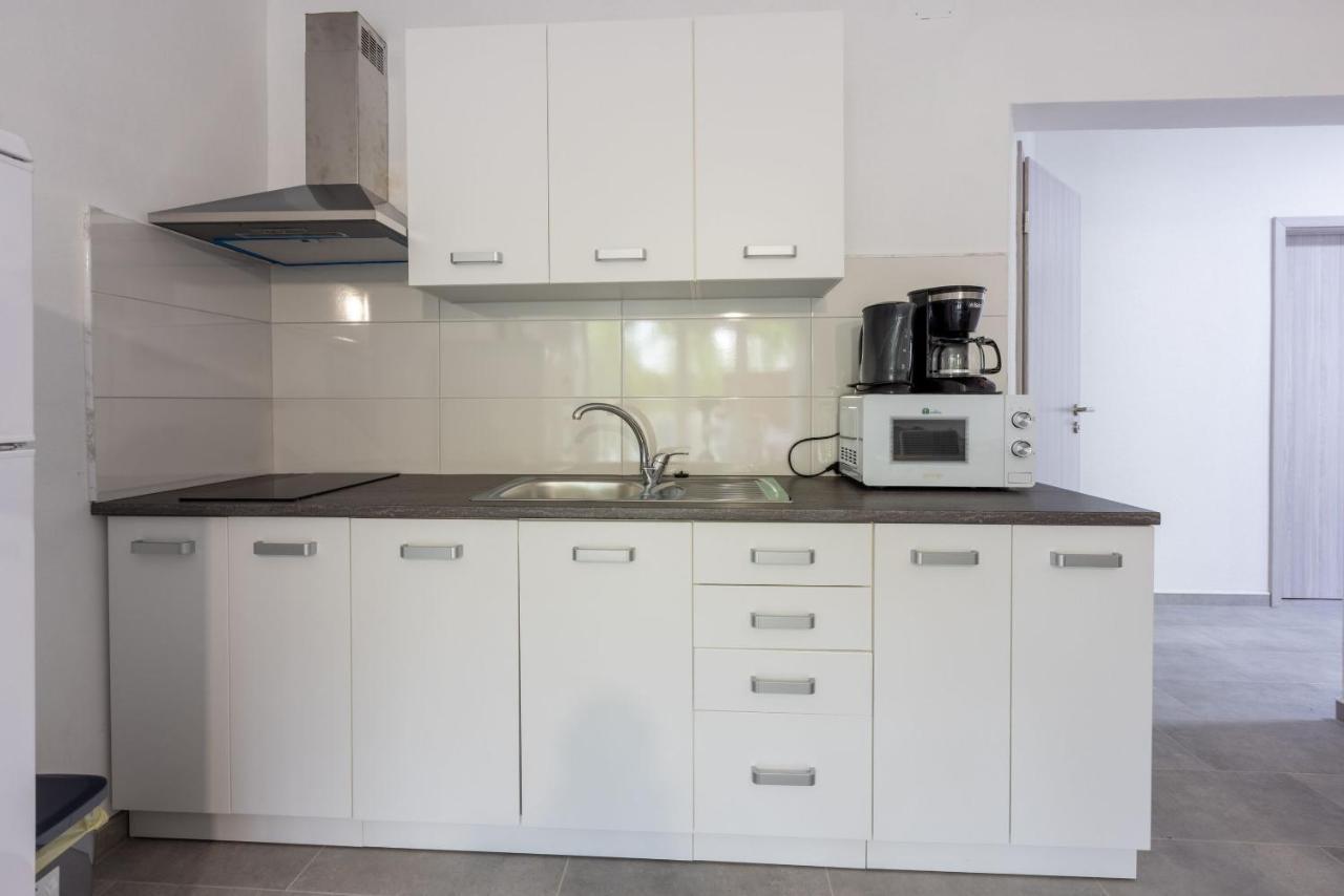 קריקווניצה Apartments Ankica מראה חיצוני תמונה