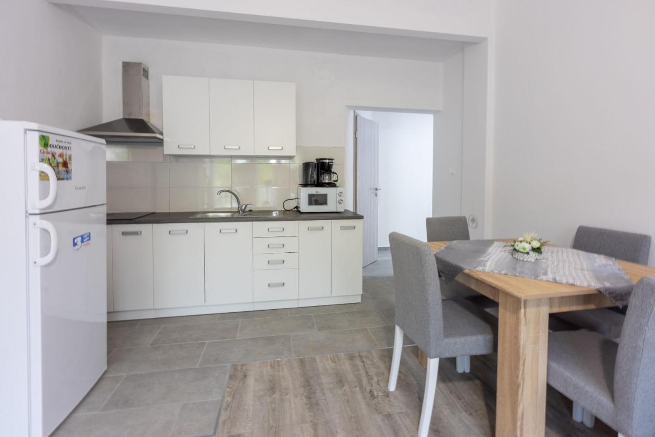 קריקווניצה Apartments Ankica מראה חיצוני תמונה