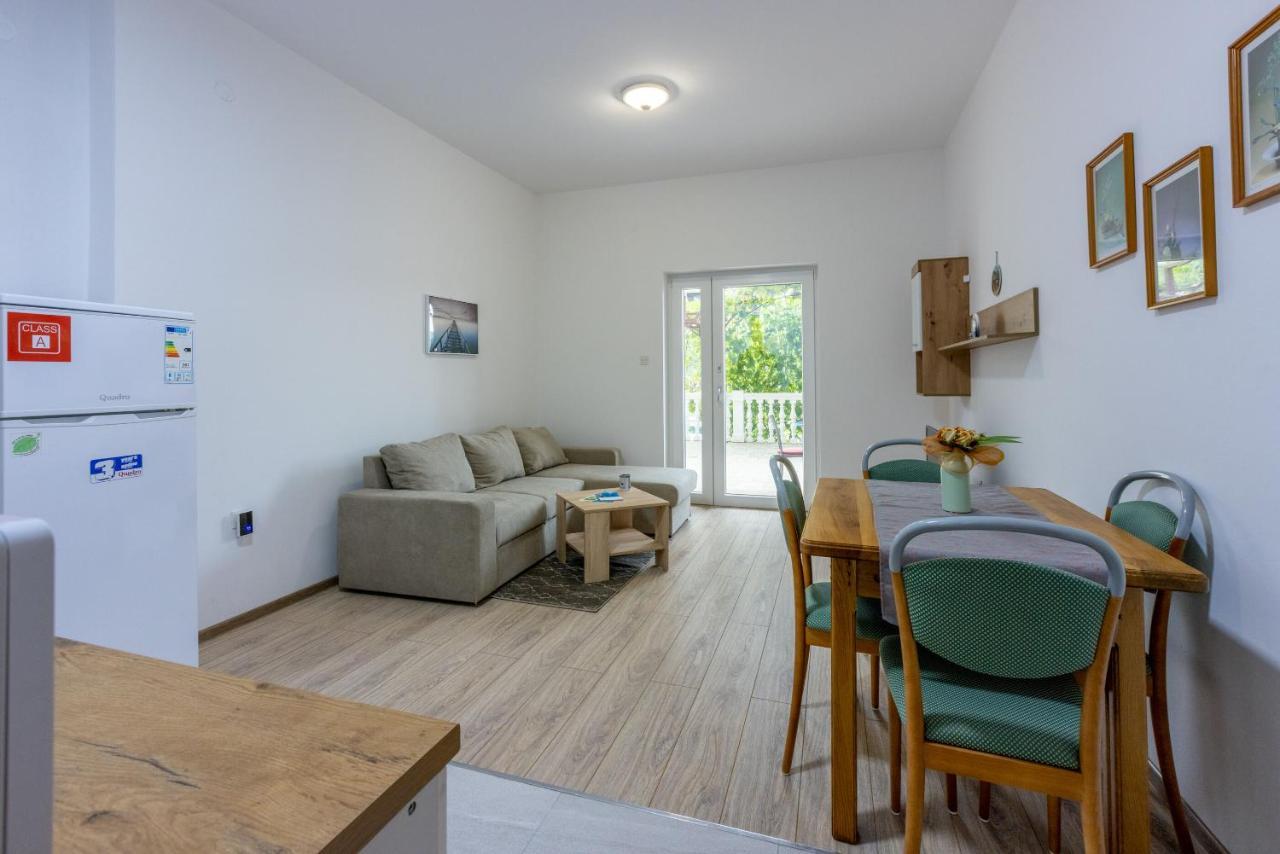 קריקווניצה Apartments Ankica מראה חיצוני תמונה