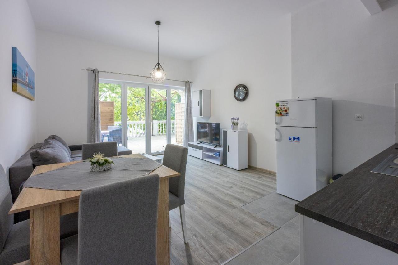 קריקווניצה Apartments Ankica מראה חיצוני תמונה